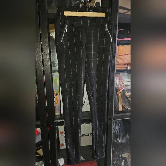 5 For $25✨Womens Medium Checked White Striped & Black Soft Leggings Tights Pants - Picture 3 of 7